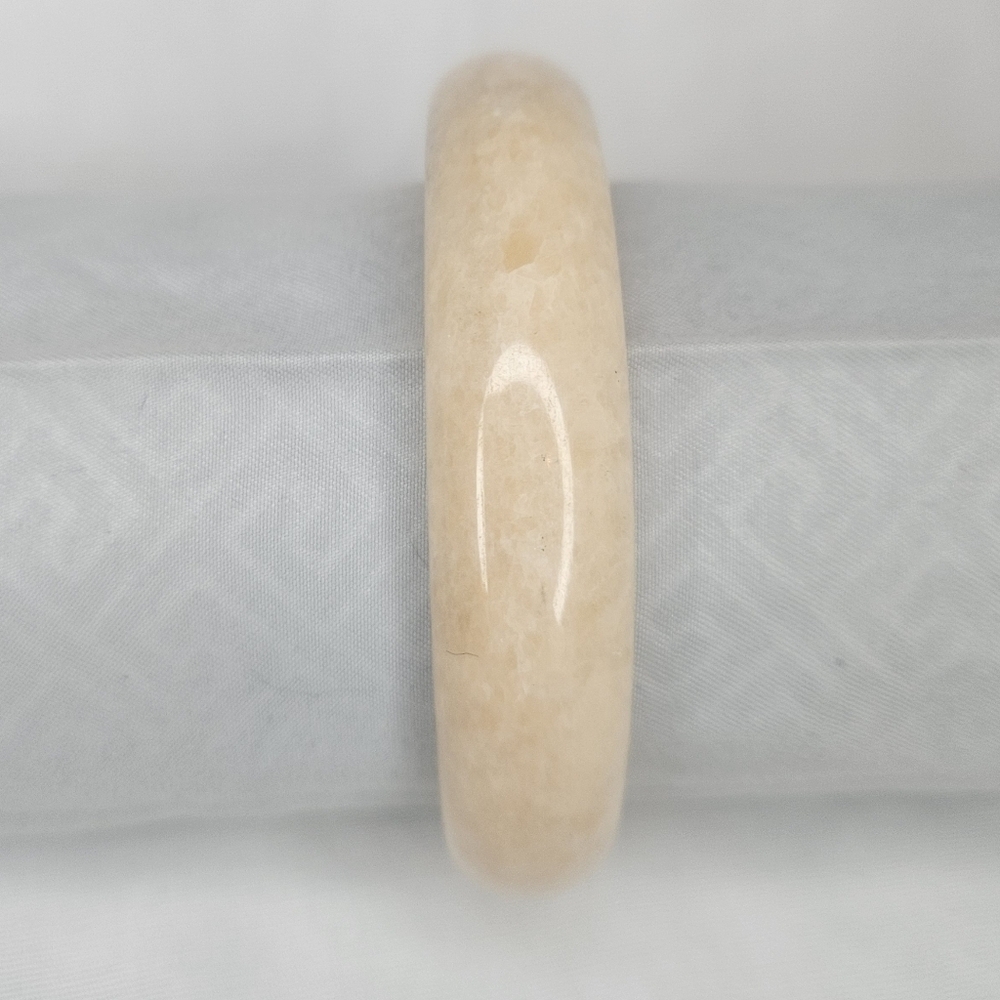 NWT Authentic Nephrite Jade Bangle Bracelet Peach Honey Yellow 8"